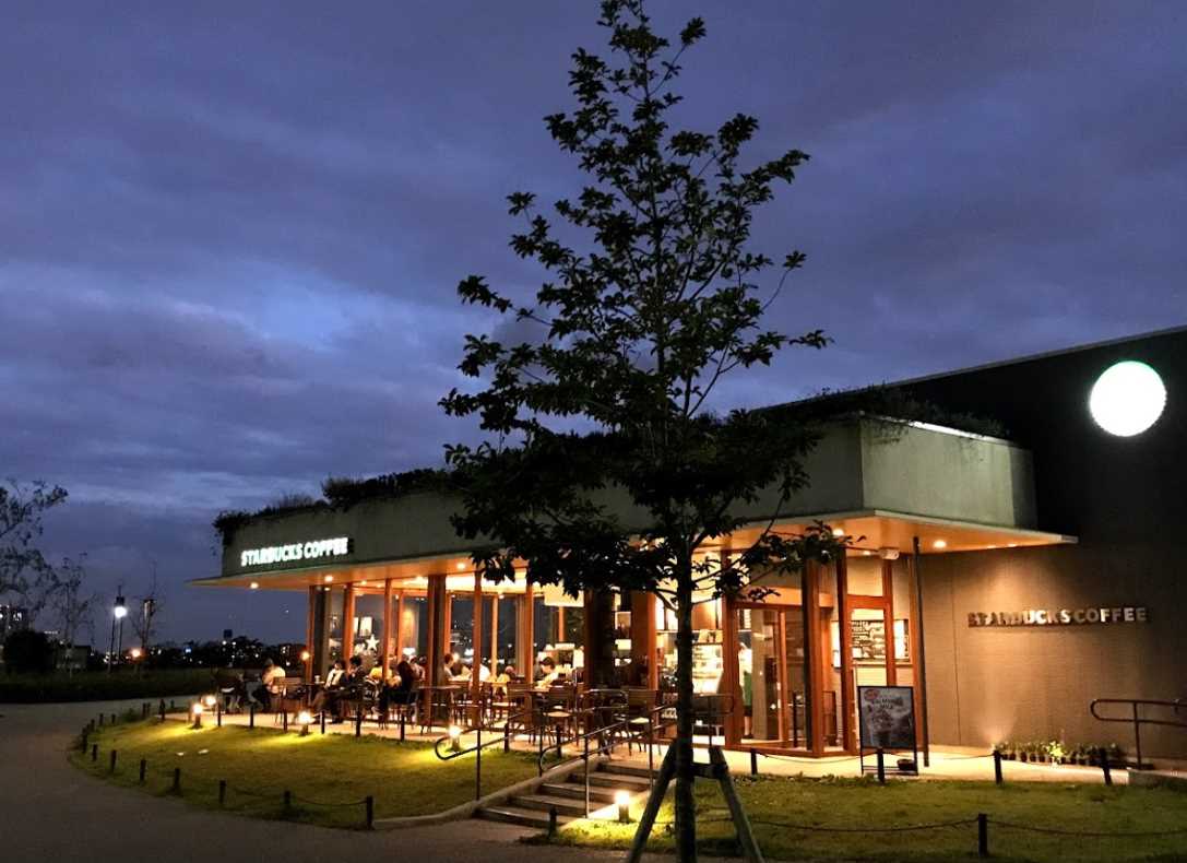 飲食店　スターバックス コーヒー 二子玉川公園店（飲食店）まで497m