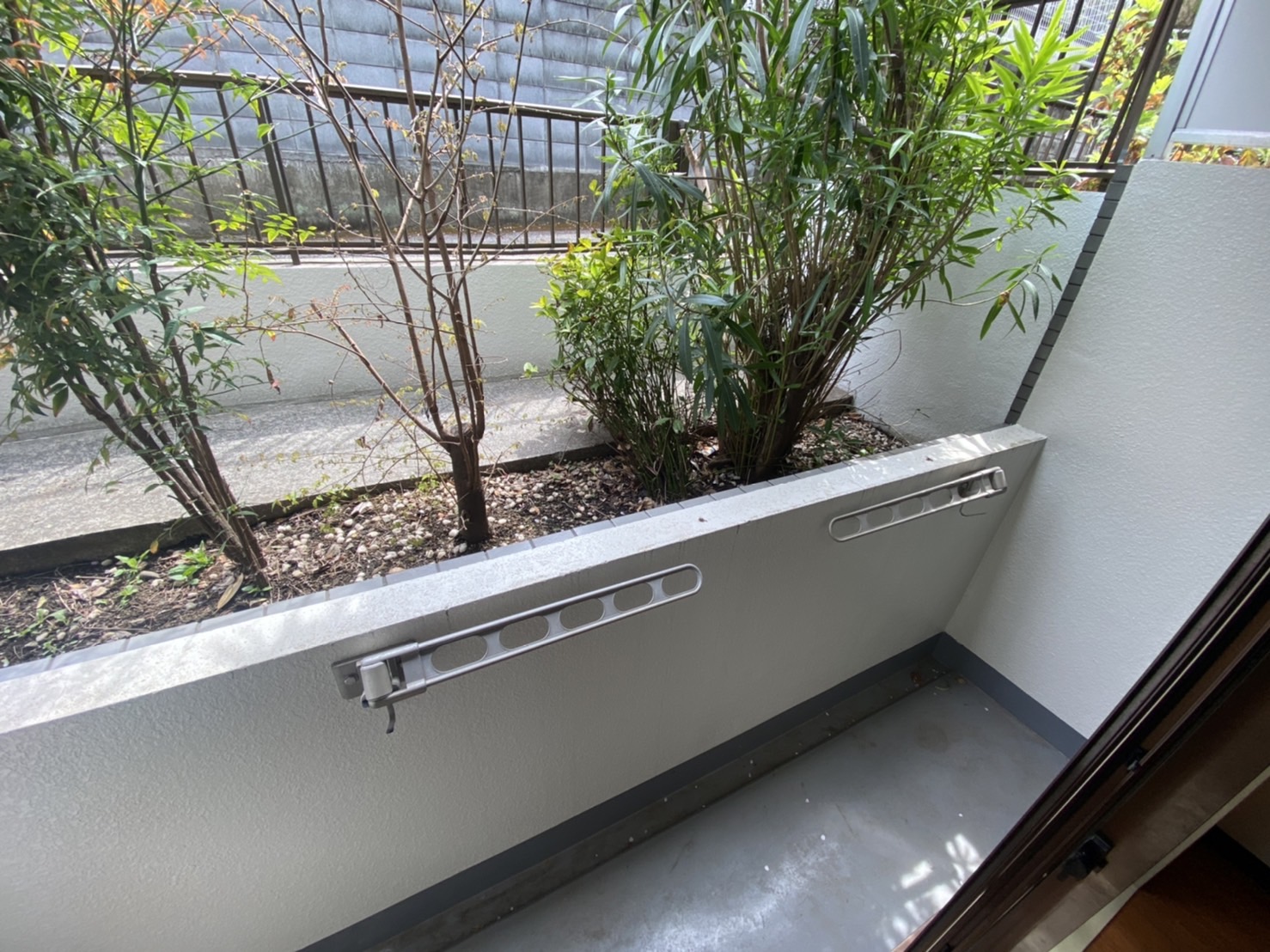 バルコニー　※退去前の為、同タイプ別部屋の写真です