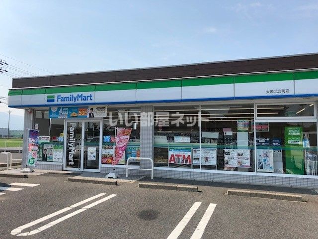 コンビニ　ファミリーマート 大垣北方町店（コンビニ）まで596m