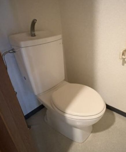 トイレ　コンパクトで使いやすいトイレです