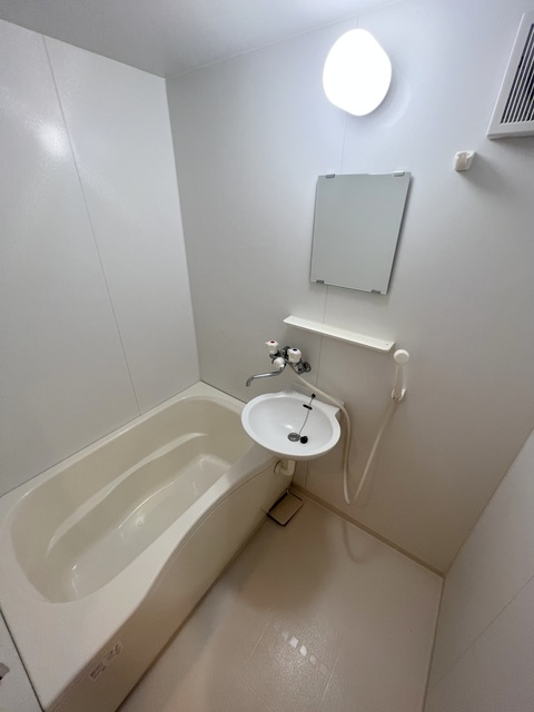 バス・シャワールーム　★追焚機能付きのバスルーム★