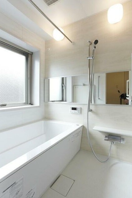 バス・シャワールーム　同タイプのお写真です