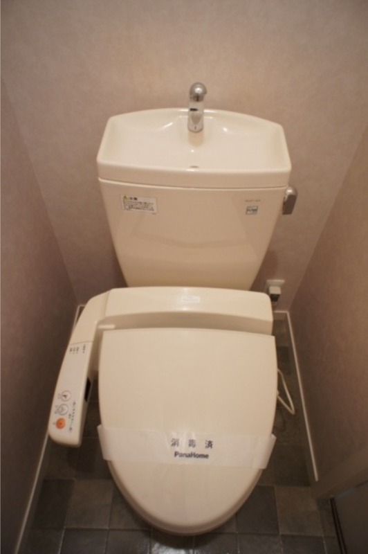 トイレ　図面と現状に相違がある場合には現状を優先