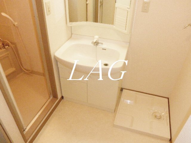 洗面設備　独立洗面台です。