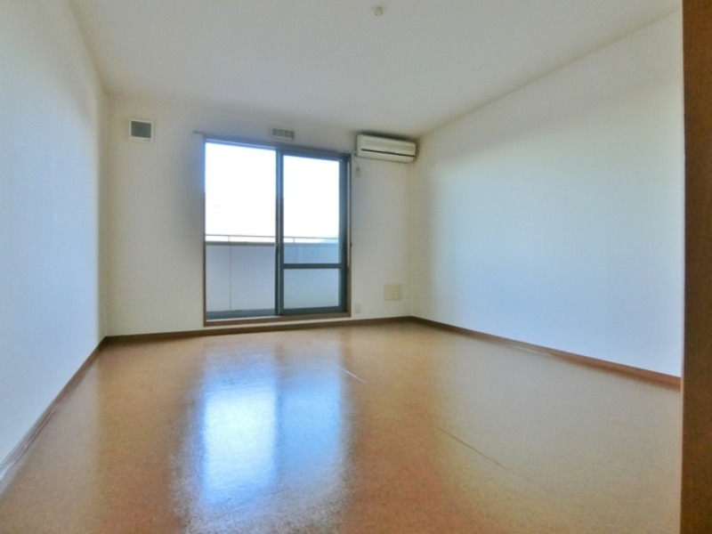 居室・リビング　図面と現状に相違がある場合には現状を優先