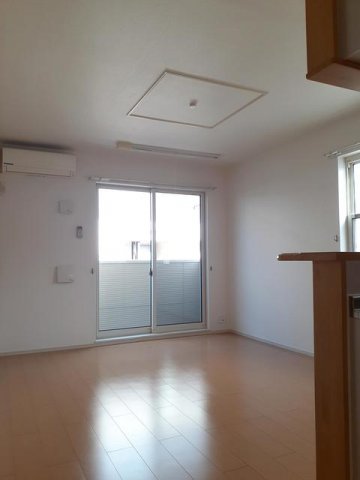 居室・リビング　使いやすい居間です