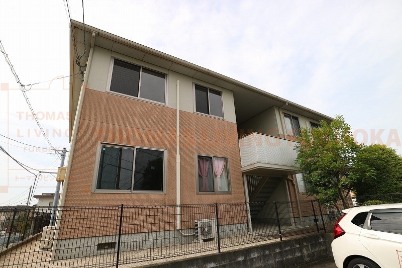 建物外観　駐車場2台込み