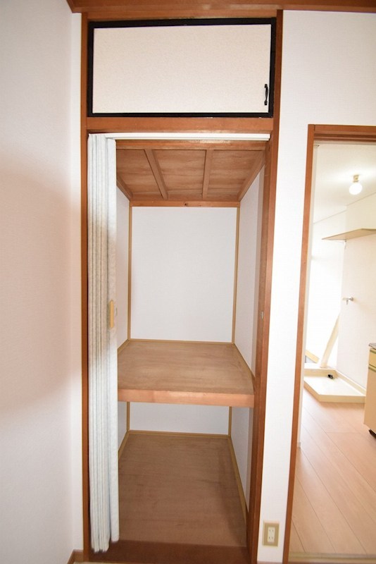 収納　別室参照