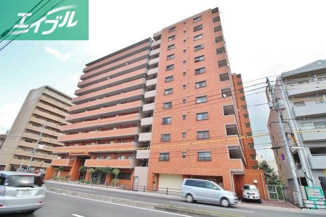 建物外観　１２階建てマンション