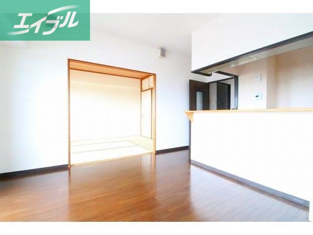 居室・リビング　広々リビング