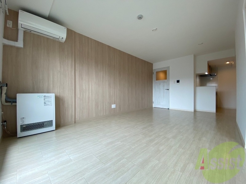 居室・リビング　広くてきれいなリビングです！快適に過ごせそうですね。