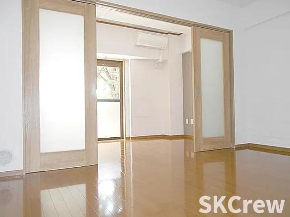 居室・リビング　別号室の写真です