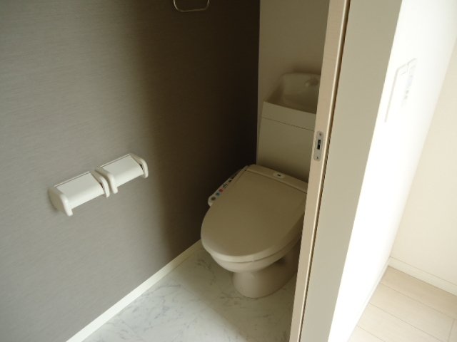 トイレ　シャワー付トイレ（イメージ）