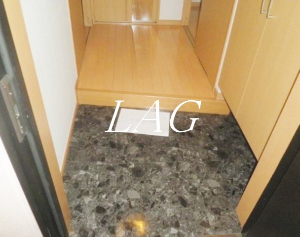 玄関　玄関です。