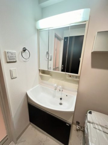 洗面設備　脱衣スペースもあります