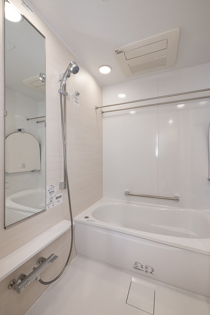 バス・シャワールーム　※写真は同タイプ住戸です。