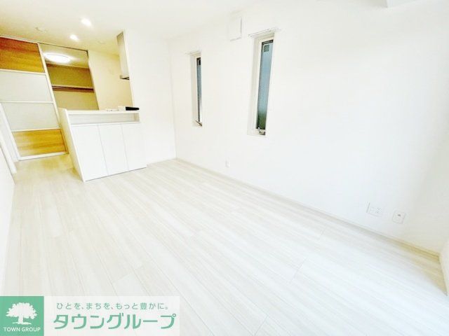 居室・リビング　現地待ち合わせ歓迎♪お問合せはタウンハウジングまで！