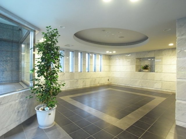 ロビー　ゆとりのあるロビーです