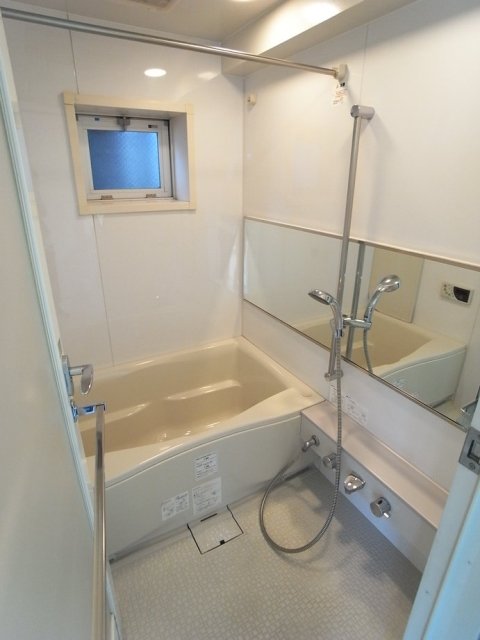 バス・シャワールーム　日々の暮らしに欠かせないお風呂です