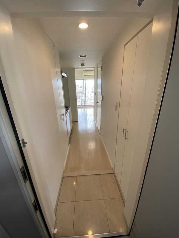 玄関　（別タイプ参考写真）グランフォース町屋　荒川区荒川５