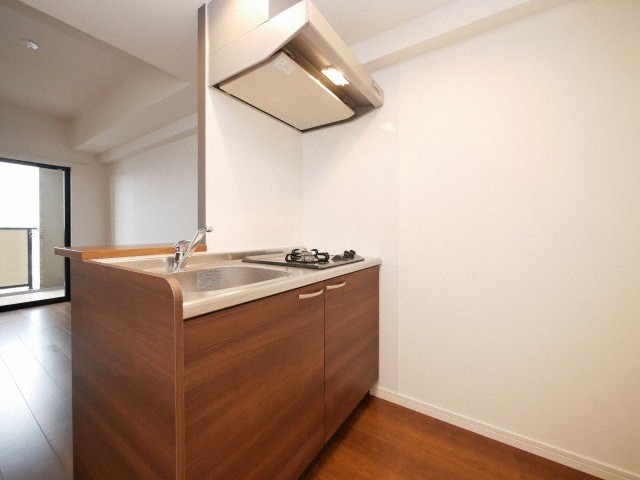 キッチン　コンパクトなキッチンで掃除もラクラク