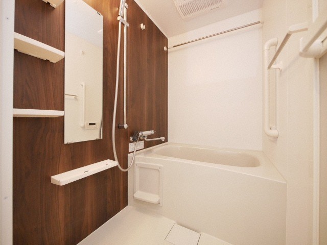 バス・シャワールーム　日々の暮らしに欠かせないお風呂です