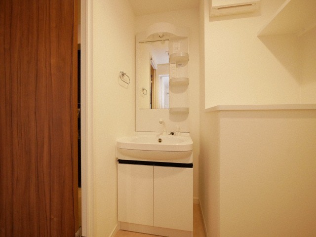 洗面設備　忙しい朝には欠かせない洗面所です