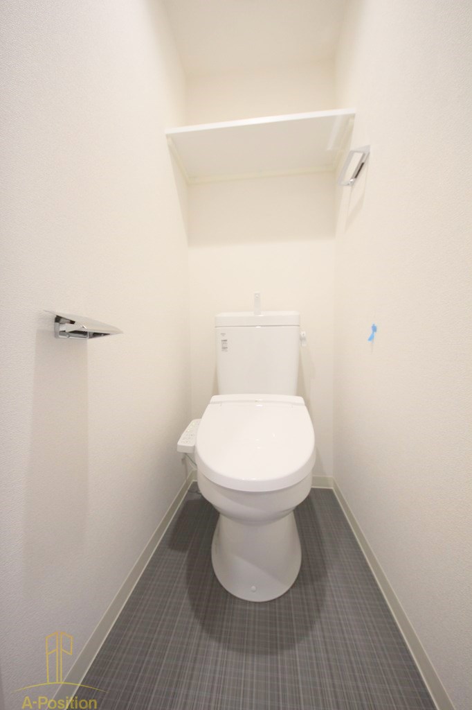 トイレ　プレサンス大阪同心メゾヴィータ