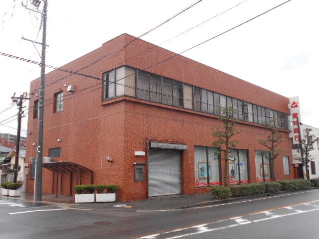 銀行　愛知銀行小牧支店（銀行）まで323m