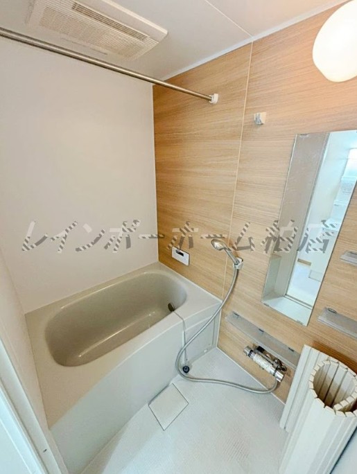 バス・シャワールーム　別部屋。参考写真。