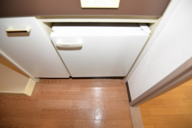 その他設備　ミニ冷蔵庫が付いている場合は残置物です。