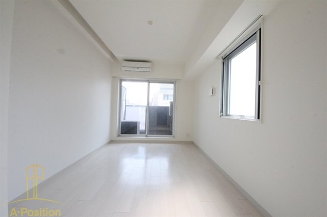 居室・リビング　GRID