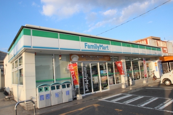 コンビニ　ファミリーマート隅の浜店（コンビニ）まで55m