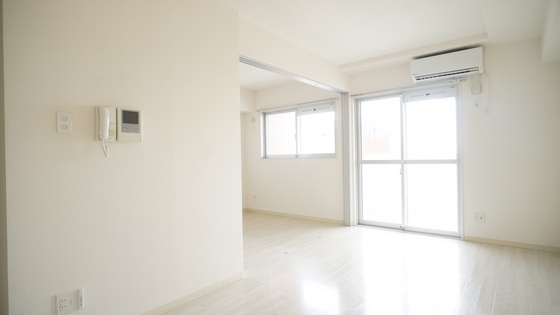 居室・リビング　リビング