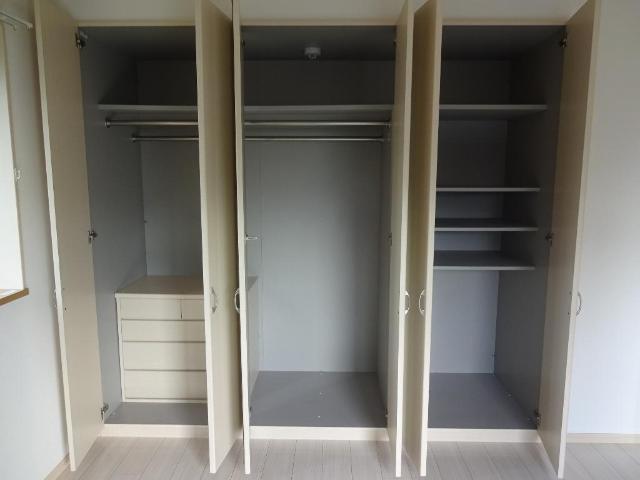 収納　クローゼット