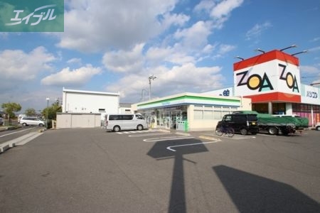 コンビニ　ファミリーマート岡山田中店（コンビニ）まで378m