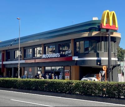 飲食店　マクドナルド１号線池上店（飲食店）まで164m
