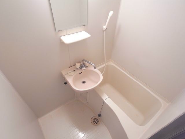 バス・シャワールーム　別号室