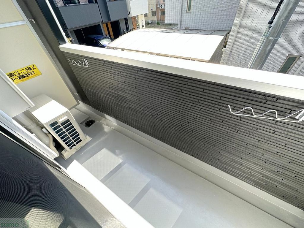 バルコニー　バルコニー