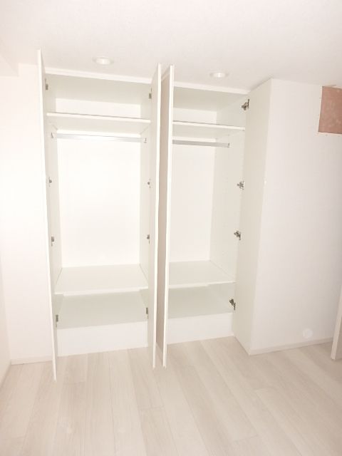 収納　別号室参考写真　ルームカラーはブラウンです