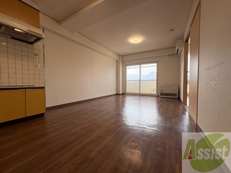 居室・リビング　広々としたリビングですね。使い勝手がよさそうですね！