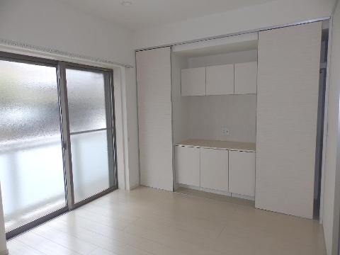 居室・リビング　室内