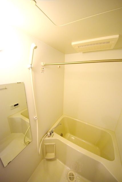 バス・シャワールーム　★★バストイレ別★★