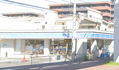 コンビニ　ローソン 沢良宜西一丁目店（コンビニ）まで272m