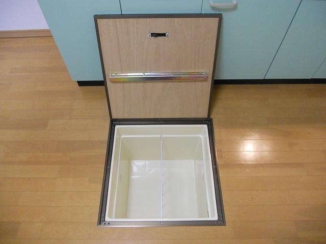 その他設備　床下収納