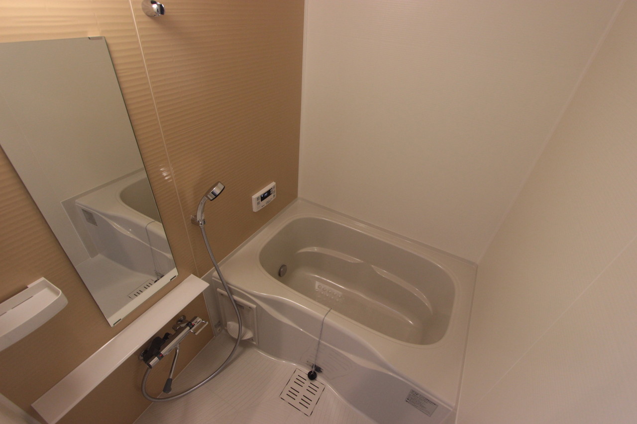 バス・シャワールーム　写真はイメージです。色仕様は現況優先になります。