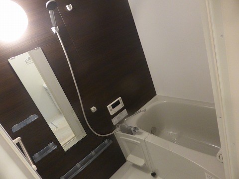 バス・シャワールーム　同物件別部屋