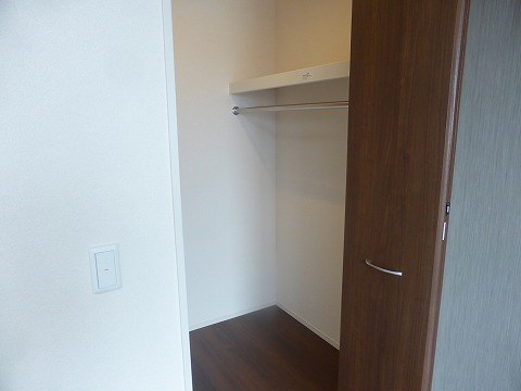 収納　同物件別部屋