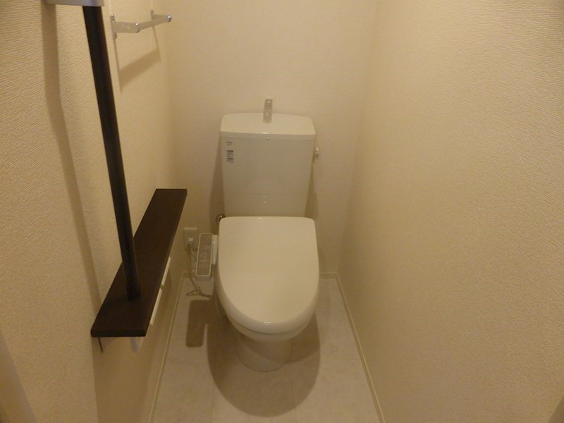 トイレ　同物件別部屋