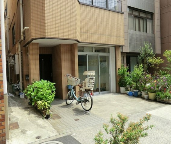 幼稚園・保育園　中央０歳児保育園（幼稚園・保育園）まで49m